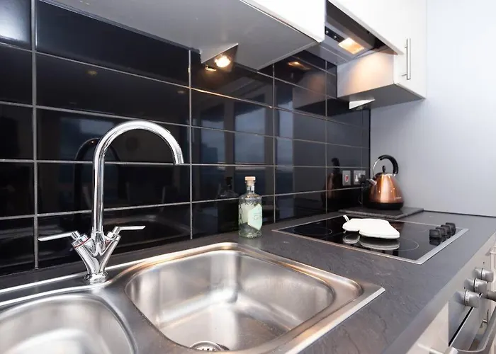 Daire Stylish Mediacity 2bed, Sleeps 6, Amazing Views Manchester