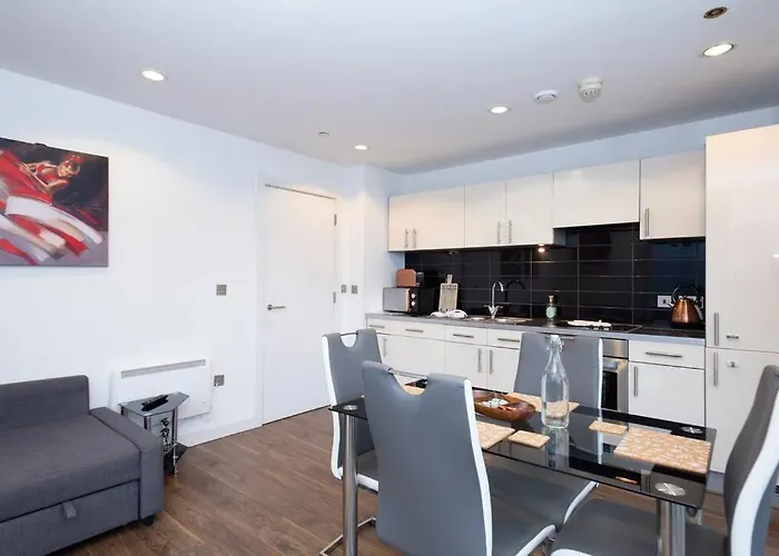 Stylish Mediacity 2bed, Sleeps 6, Amazing Views Daire