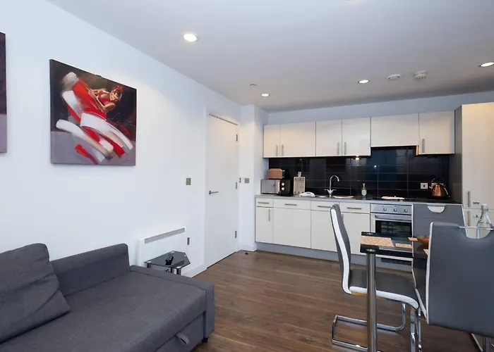 Stylish Mediacity 2bed, Sleeps 6, Amazing Views Daire *