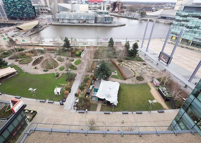 Stylish Mediacity 2bed, Sleeps 6, Amazing Views