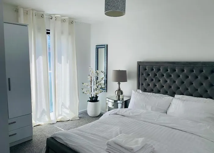 Modern, Stylish And Central