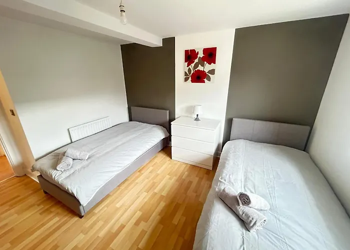 アパート Spacious And Cosy Entire Flat *