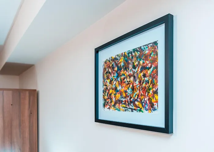 Entire 2 Bedroom And 2 Bathroom In -free Underground Parking Apartmán