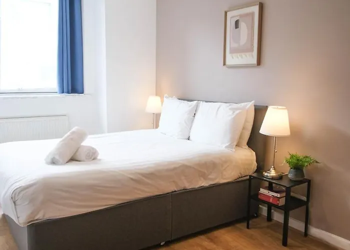 Modern & Premium 2br 2ba Center מנצ'סטר