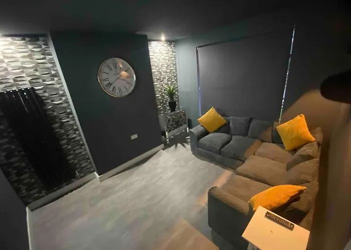 Ivy Mount Boutique *