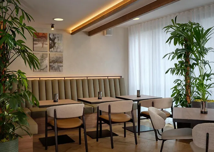 The Reach At Piccadilly, Manchester, A Tribute Portfolio 맨체스터