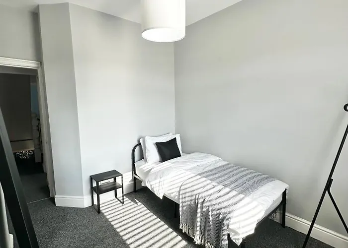 Victorian - 5 Bedroom House Feriehus Manchester