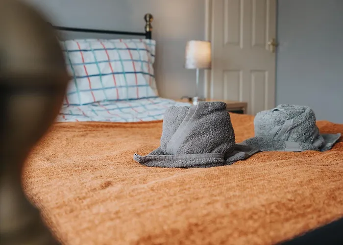 Elegant 3-bedroom Retreat Free Parking Keenzchillz Apartamento Mánchester