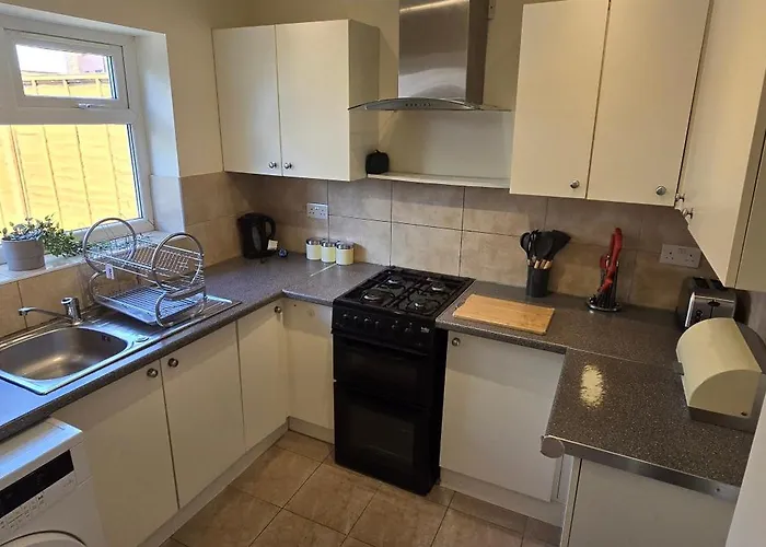 Eastpark 5 Bdrms Walk To O2 Apollo And * Manchester