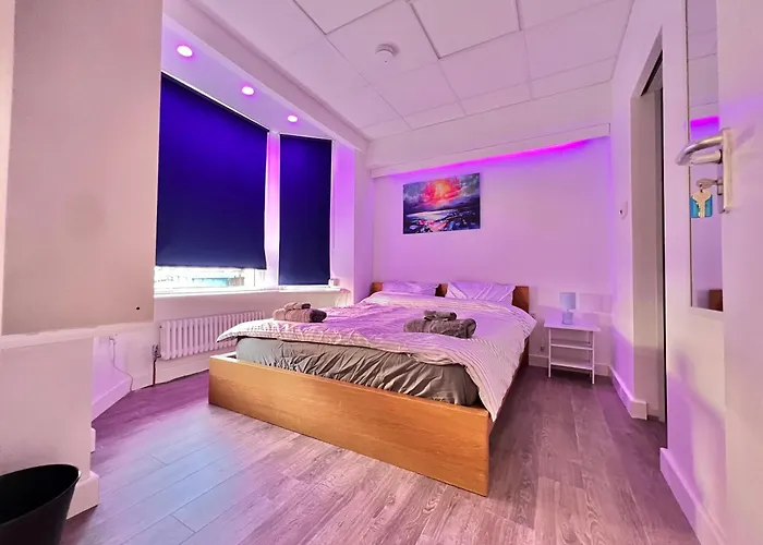 Accommodatie bij particulieren Lux Super King Private Bath Mediacity, Mufc, Salford Manchester