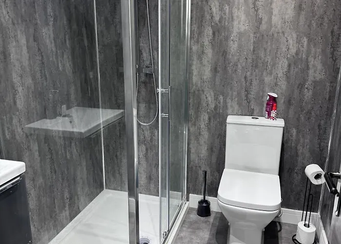 Sleeps 5 With Free Parking