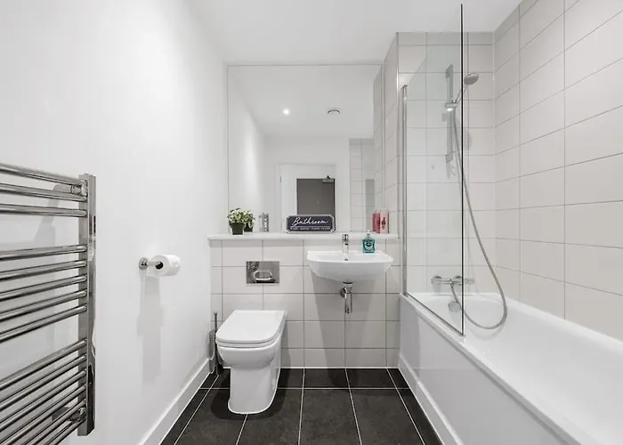 Modern Central Old Trafford Daire *