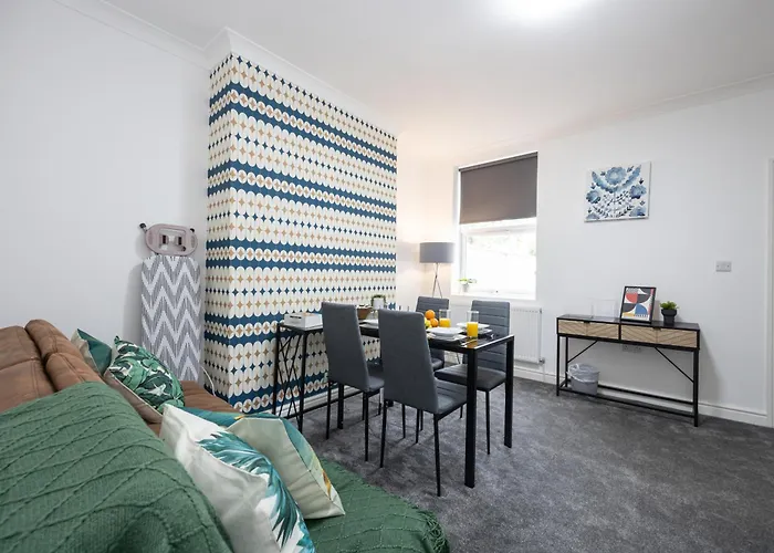 Huge 6br Sleeps 12 Near City! *