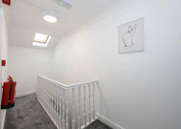 Ferienhaus Huge 6br Sleeps 12 Near City!