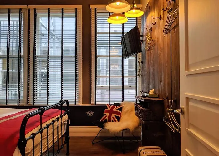 Boutique Centre Flat By Superhost *