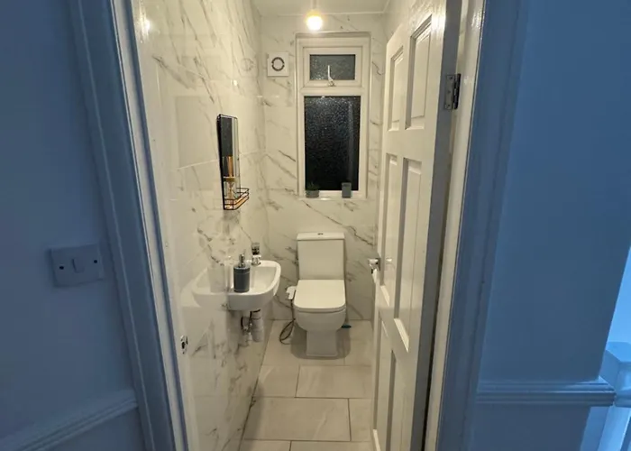 Kwatera prywatna Elegant Estates Humble Abode 2 *