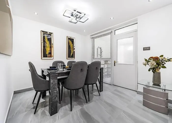 Stunning Excellent Location * Manchester