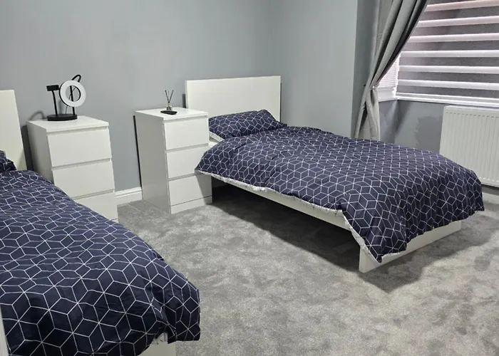 - House - Sleeps 6 - Parking - Garden Prázdninový dům Manchester