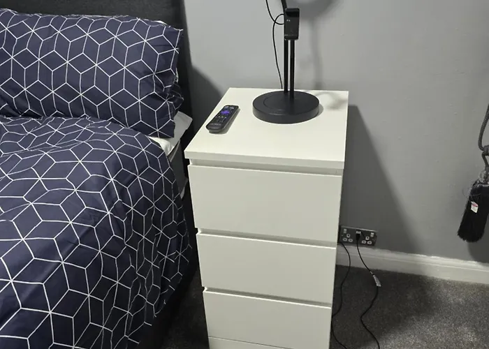 Prázdninový dům - House - Sleeps 6 - Parking - Garden *