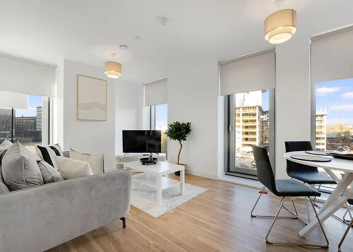 Luxury 2br In Media Manchester