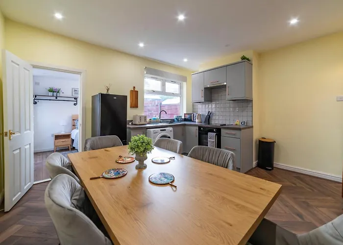 Dom wakacyjny Beautiful Three Bedroom House - Escape *