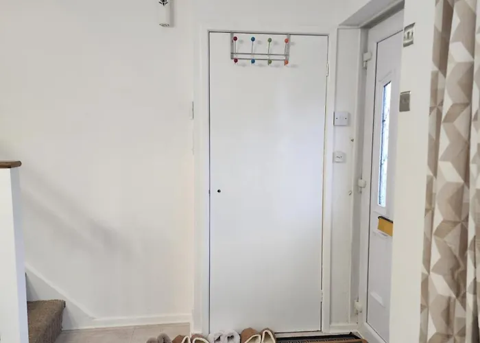 My -2 Bed House-free Parking *