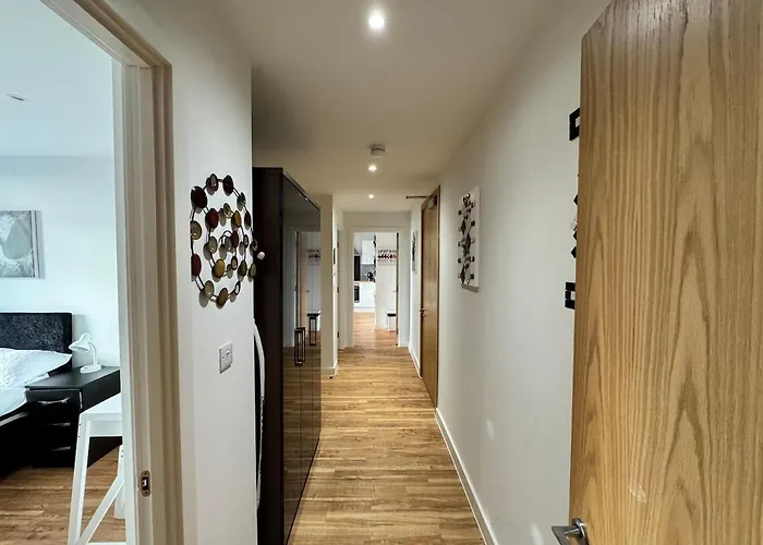 2br Waterfront Retreat Mcr * Manchester