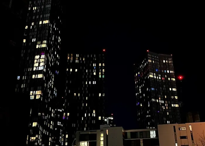 Modern With Roof Terrace 아파트 *