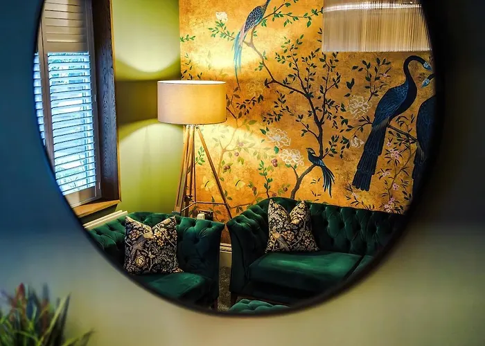 Casa de Férias Unique In Northenden Urban Oasis Sleeps 8 *