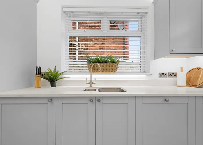 Blissful Breaks Near Old Trafford Stadium