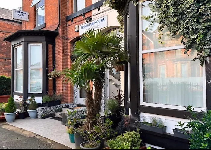 Hendham House - Near Etihad Stadium, Coop Live Arena, Ao Arena, Piccadilly Train Station & Centre בית הארחה 2*