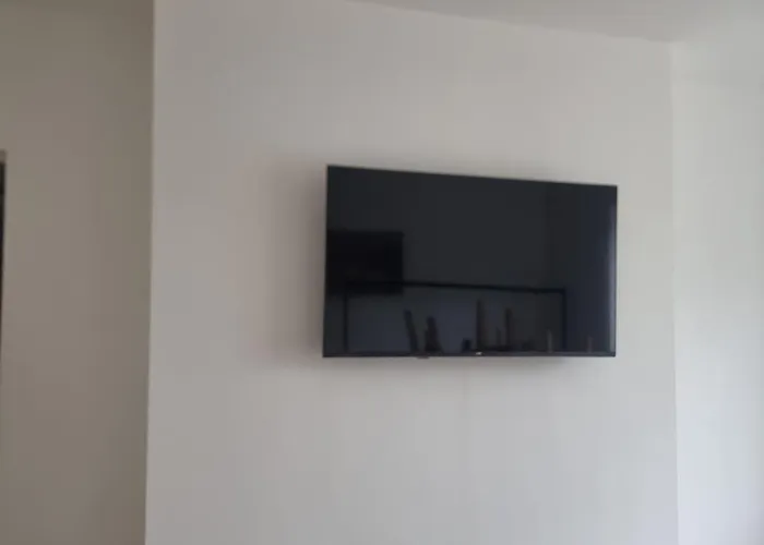 Northern Water Park Escape Sleeps 10 *