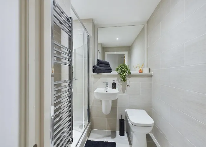 Comfortable In Cheltenham *