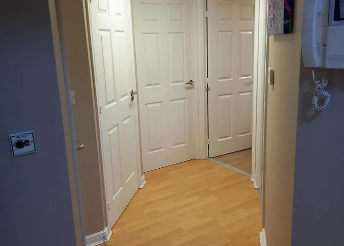 Perfect For Construction Workers And Building Contractors