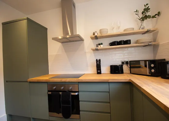 Stylish Cosy 4-bed Home, Sleeps Up To 10 With Large Sofa Bed, Near Royal Infirmary & Universities, Free Parking & Ultra-fast Wifi Ferienhaus *