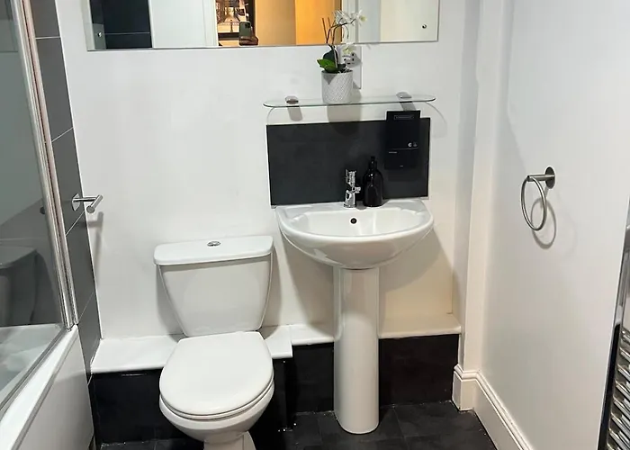 Urban Haven - 2beds -7min Walk 2 Piccadilly - Mcr Centre - Downtown