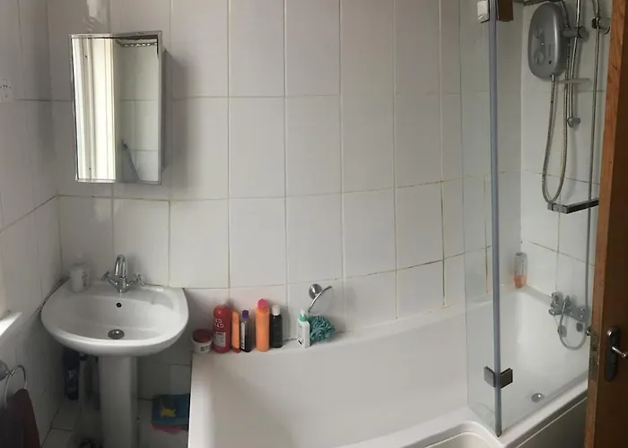 Double - Town & Nearby, 24h Bus, Airport-linked *