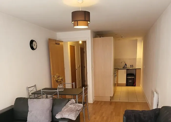 Apartment Enjoyable 2 Bedroom *