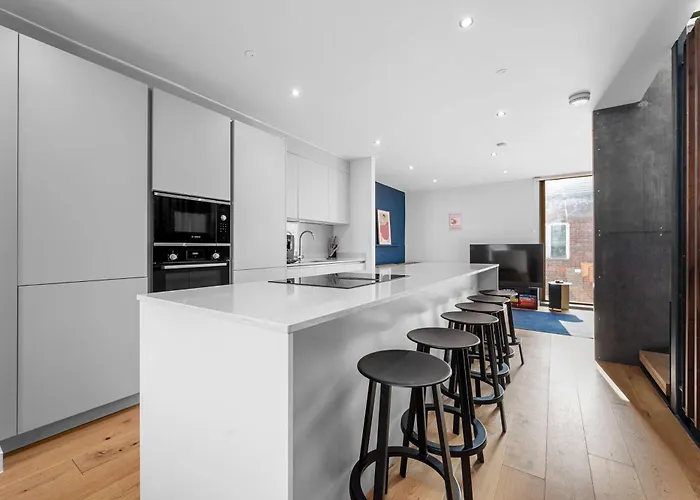 Holiday home Free Parking - Roof Terrace - Luxury Townhouse Manchester