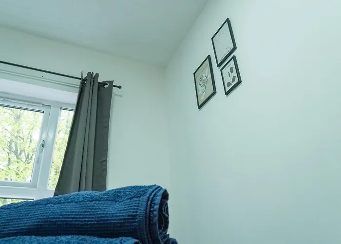 Stunning Modern 2 Bed Flat, With Parking, Near Town Apartmán Manchester