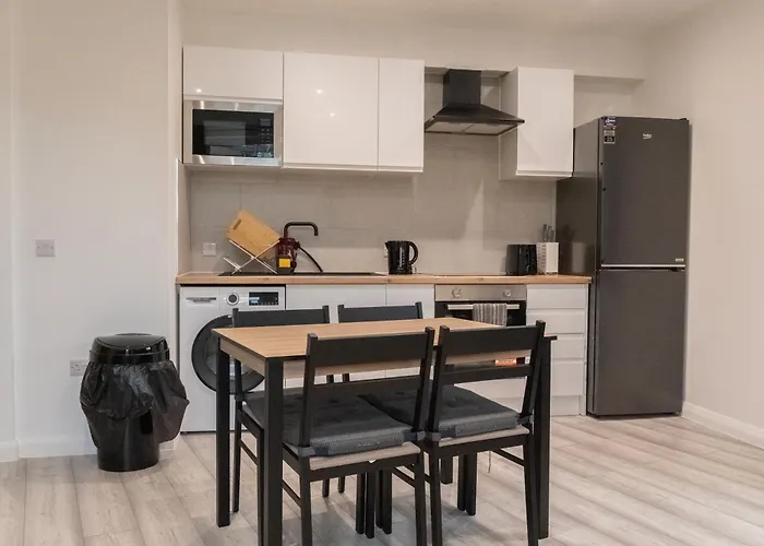 Apartmán Stunning Modern 2 Bed Flat, With Parking, Near Town Manchester