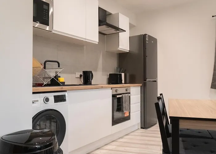 Apartmán Stunning Modern 2 Bed Flat, With Parking, Near Town Manchester