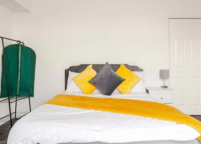 2 Min Walk Etihad Stadium & Coop Arena - 3br, Free Parking Manchester