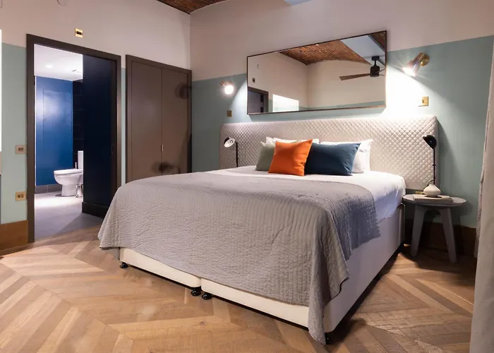 Native Aparthotel 4*