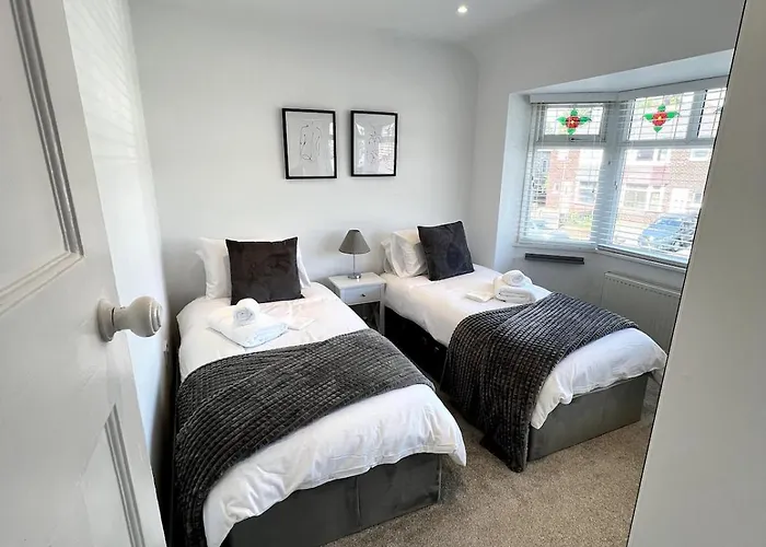 Spacious, Cosy & Stylish 3 Bed In Salford, Near Trafford Park - Free Parking Dom wakacyjny