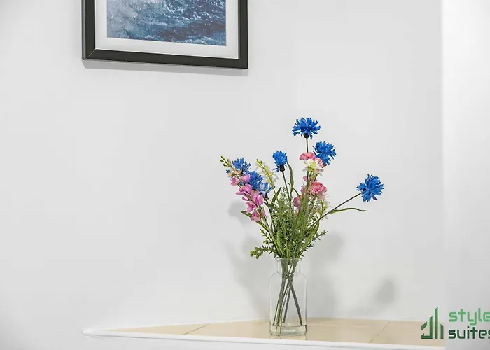 Flat In Old Trafford *