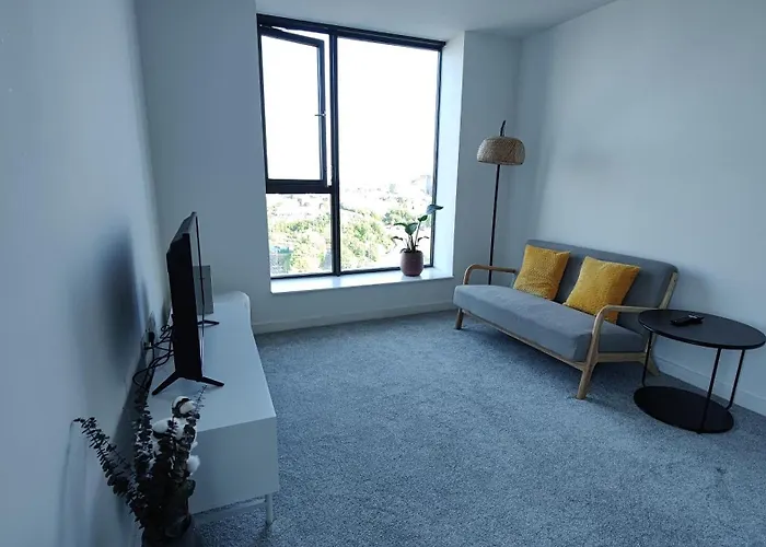 Apartmán Penthouse-like With & Waterfront Views In Old Trafford With 500mbps Internet And Netflix