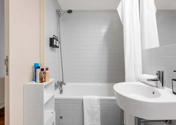 Stunning Canal Side Flat By Superhost Appartamento *