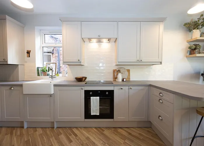 Victorian Wfh Haven With Free Parking * Manchester