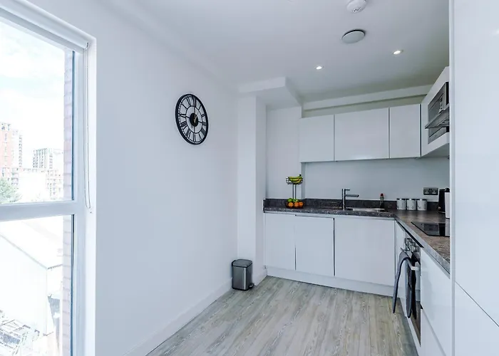 아파트 2br Flat In Salford, Modern, Centre, Wifi, Kitchen *